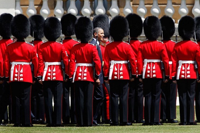 Obama and the Q-Tips 356