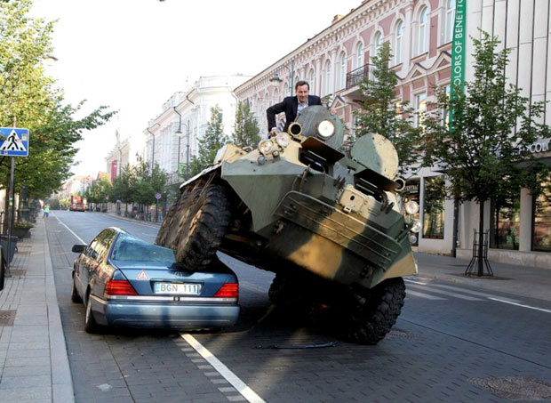 Mayor tank to crush Mercedes parked in bike lane 044 Mayor tank to crush Mercedes parked in bike lane 044