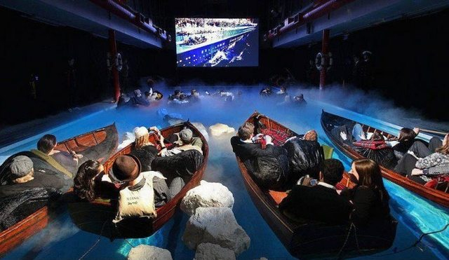 Titanic in 6D 777