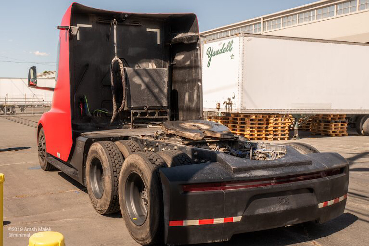 THE TESLA SEMI’S ECONOMICAL ADVANTAGE IS FRIGHTENINGLY UNDERESTIMATED