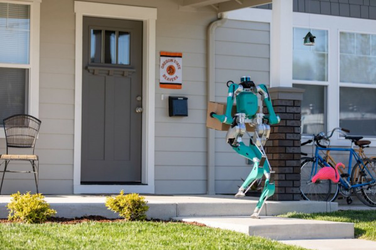 Agility Robotics ‘Delivery Robot’ Knocks at Door to Bring Package, Avoiding Face-to-Face Interaction