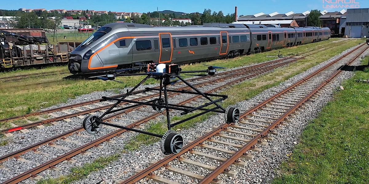 Soar and roll: New robot flies like a drone and drives like a train