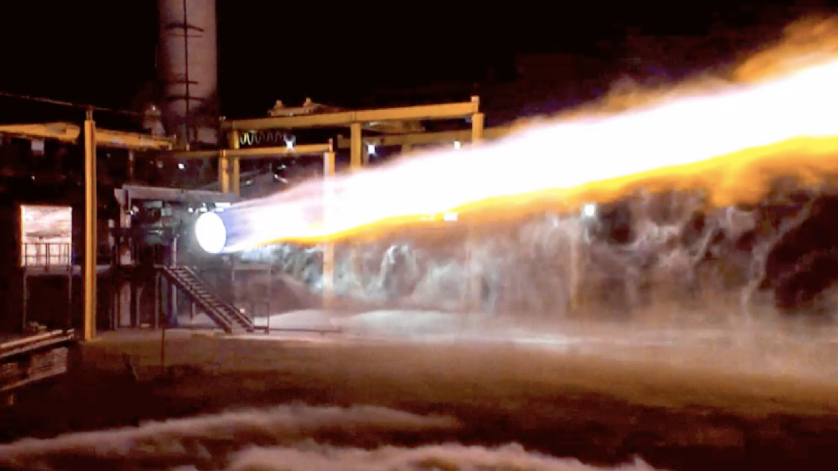 Jeff Bezos’s Rocket Company Tests America’s Largest Rocket Engine￼