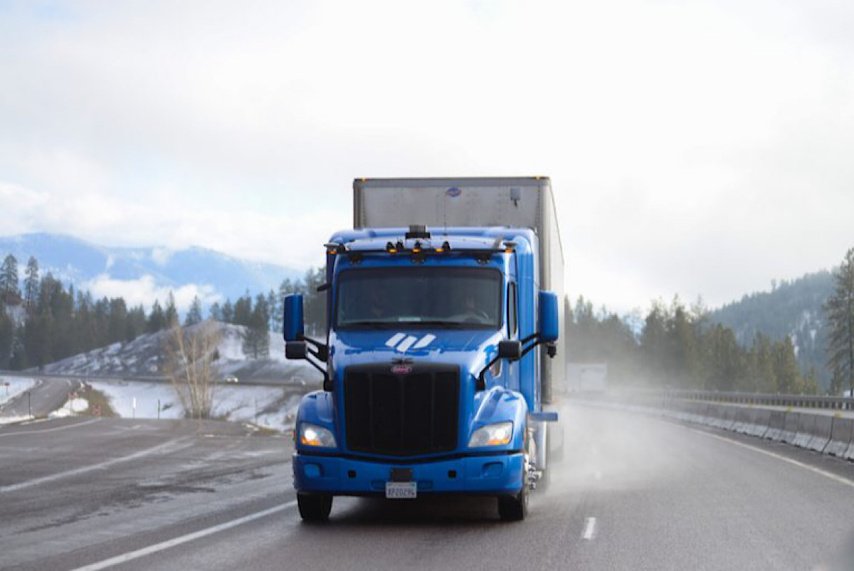 Embark launches coast-to-coast autonomous trucking network