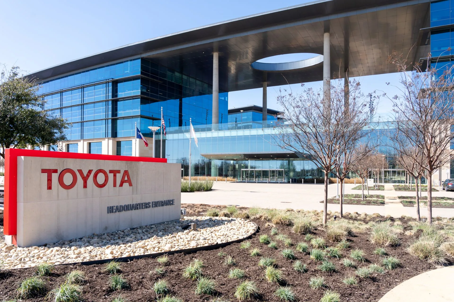 Toyota Unveils Game-Changing EV Battery with 900-Mile Range