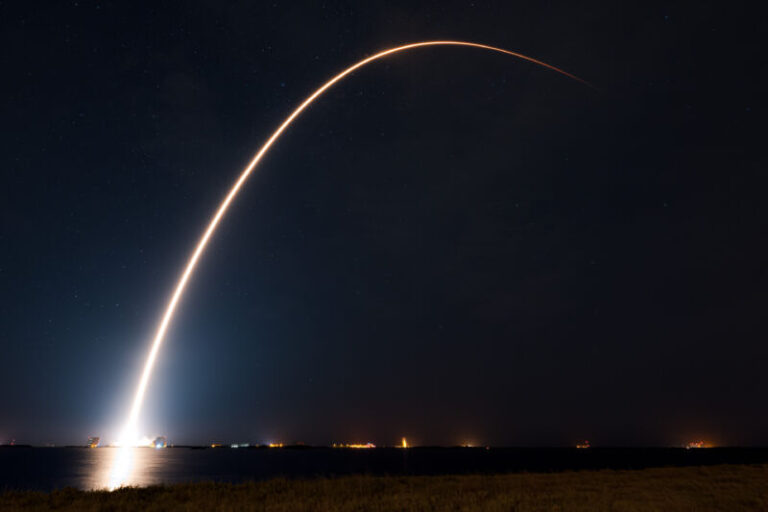SpaceX Falcon 9 Sets New Record with 16th Flight of Starlink Satellites ...