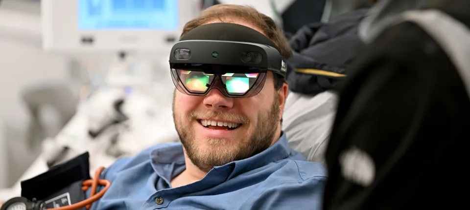 Abbott Laboratories and Blood Centers of America Introduce Innovative Mixed Reality Blood Donation Experience to Attract Younger Donors