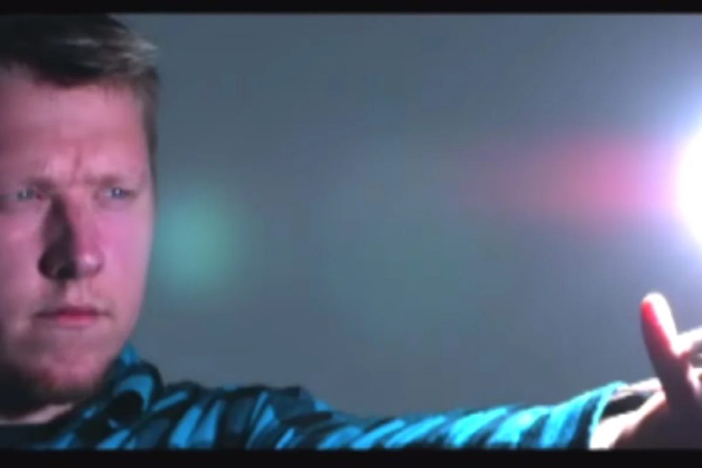 Capturing Light’s Blink: MIT’s Trillion Frames per Second Camera