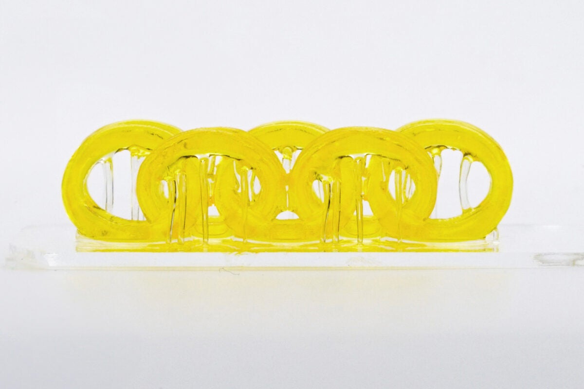 New 3D Printing Technique Seamlessly Blends Soft and Hard Materials in a Single Part